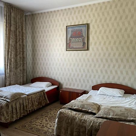 Гостиничный Комплекс Жеты Казына Zharkent Ngoại thất bức ảnh